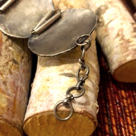 VINTAGE METAL CONCHE STONE BRACELET - Picture 7 of 7